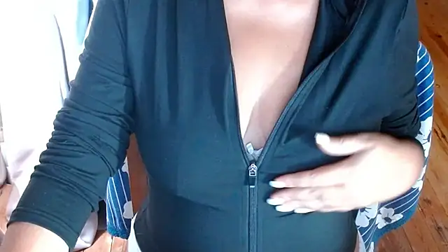 Онлайн чат XXX MysteryLadyxXx