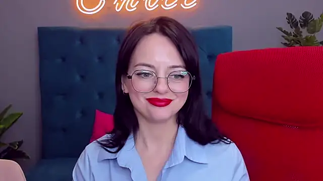 צ'אט XXX בשידור חי של BellaRowan
