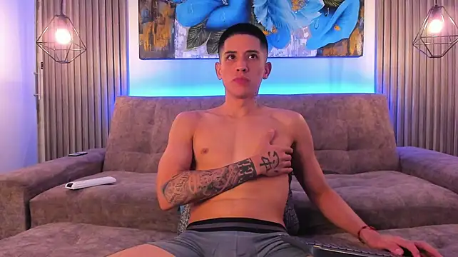 Steven_21Cm – Naživo XXX chat