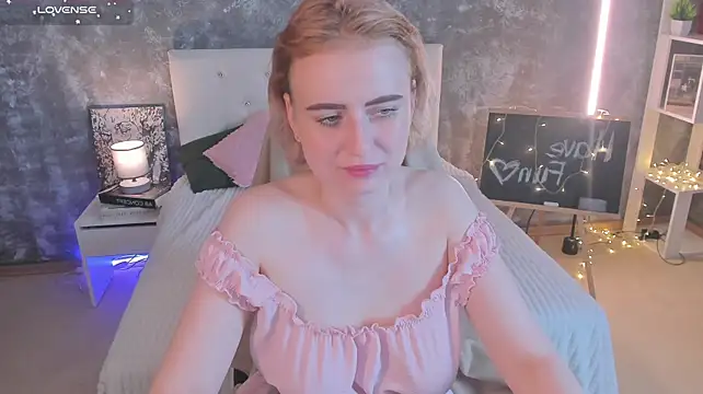 Shiny_Liss XXX чат на живо