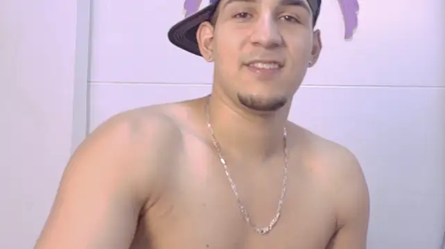 Massimo_11's Live XXX Chat