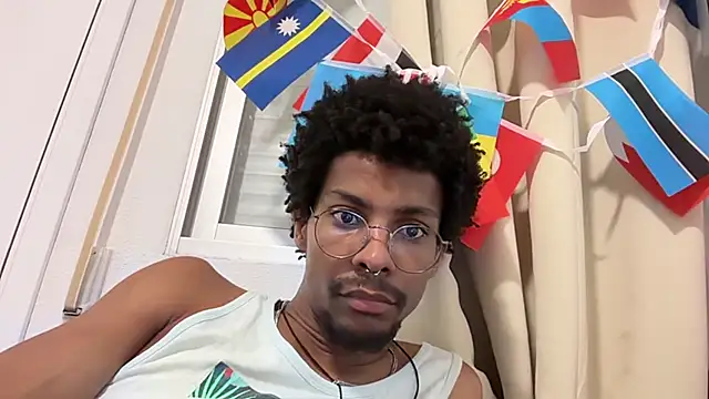 Chat XXX ao vivo de HoleBreeder