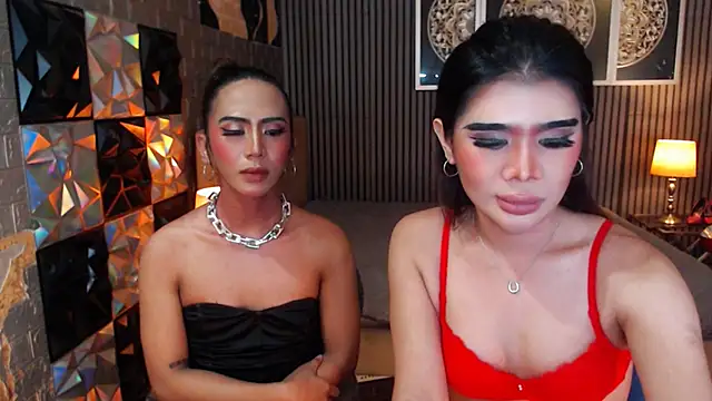 AudreyMilesTrans Adlı Modelin Canlı XXX Sohbeti