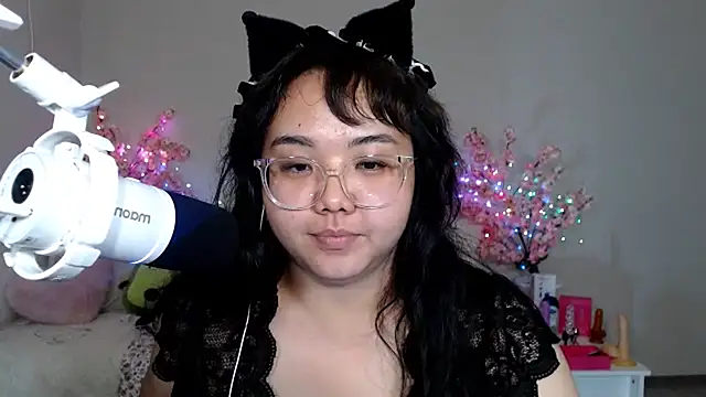 Chat +18 de Moertomlly ao vivo