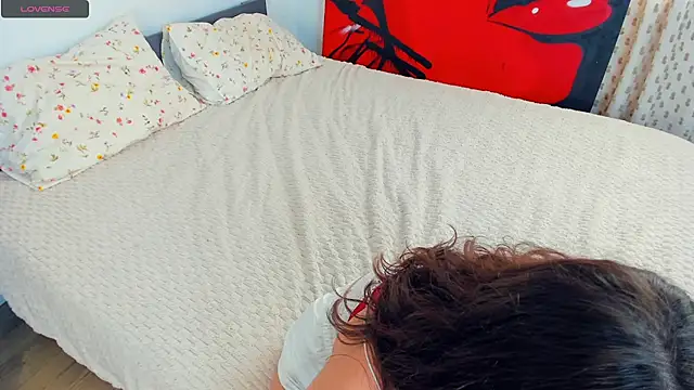 Chat +18 de YettaMead ao vivo
