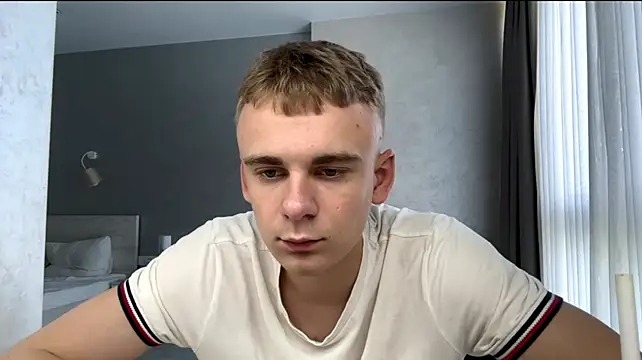 SoloFury live XXX chat