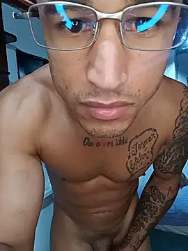 Онлайн чат XXX Fitneehot