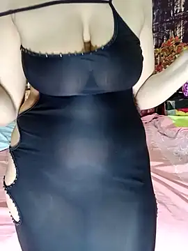 Anal1hot Adlı Modelin Canlı XXX Sohbeti