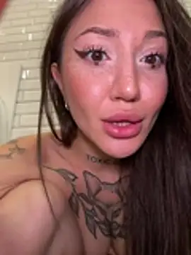 SaintSquirt's Live XXX Chat