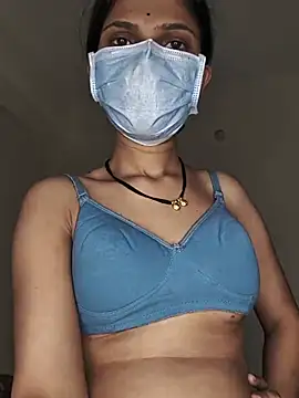 Shivani2002's Live XXX Chat