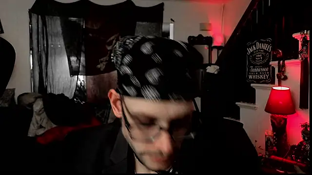 צ'אט XXX בשידור חי של MasterDaddyCool