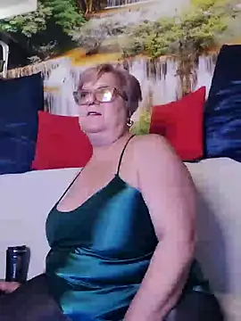 QueenPammy1 Chat XXX in diretta