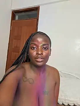 bustytemptress1 Adlı Modelin Canlı XXX Sohbeti