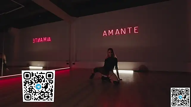 SelenaRousey 라이브 XXX 채팅