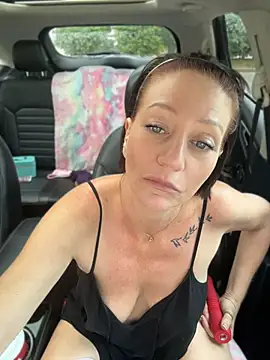 Chatroom XXX en direct de MilfOfDreams