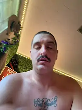 Chat XXX en directo de PoundedCajunGuy93