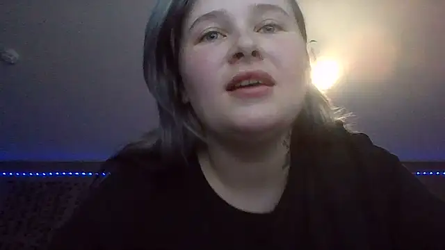 Chat +18 de Light_Luna ao vivo