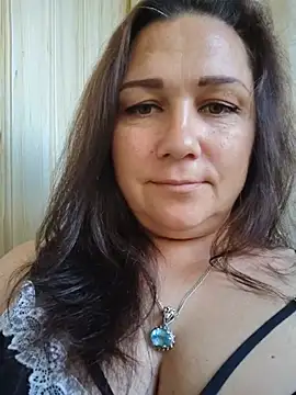 Susan8421 Adlı Modelin Canlı XXX Sohbeti