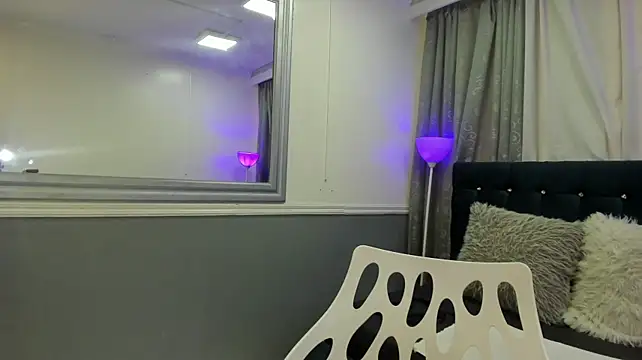 CataleyaReed – Naživo XXX chat