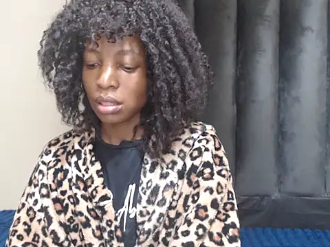 TinyTroubleXXXXX Chat XXX live