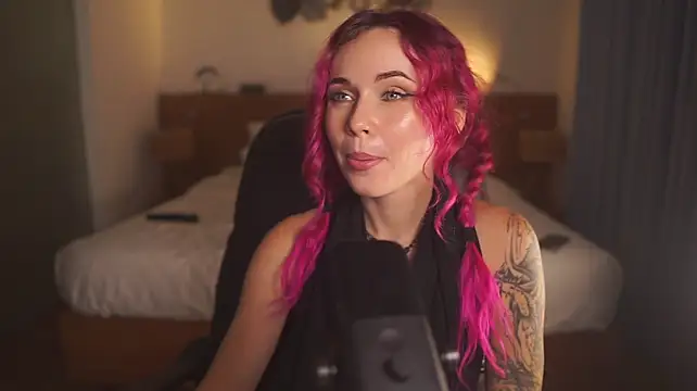 دردشة Sarah_Pink الجنسية المباشرة