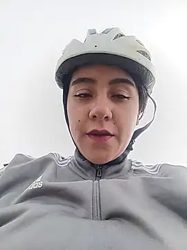 CAROLINE__07のライブXXXチャット