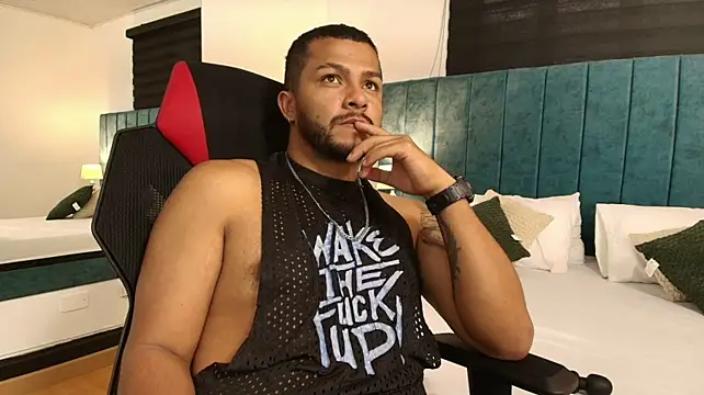 Bruno_Silva_ – Live XXX-chat
