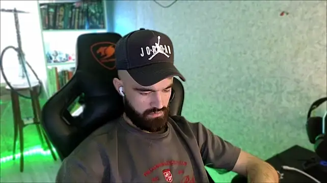 Živý XXX chat _Serious_Man