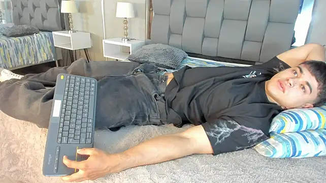 Czat XXX na żywo – Charlie___Musk