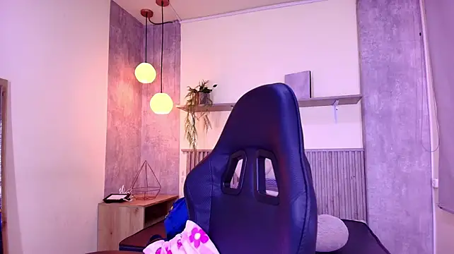 leri_rose_ Adlı Modelin Canlı XXX Sohbeti