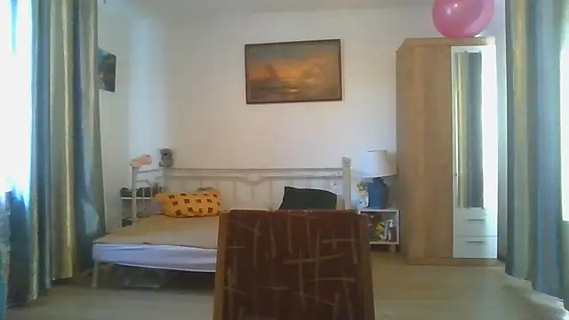 ElenaLove888 Adlı Modelin Canlı XXX Sohbeti