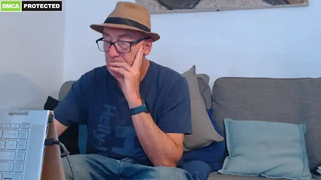 Czat XXX na żywo – bluedae1