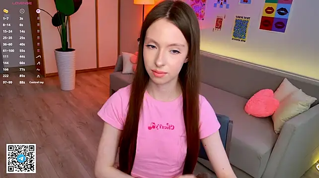 Yasmin_Kass Adlı Modelin Canlı XXX Sohbeti