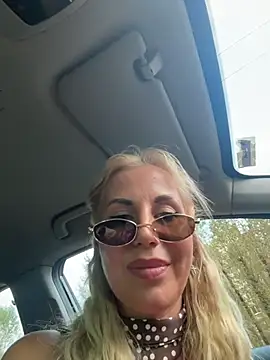 LisaMurr Chat XXX live