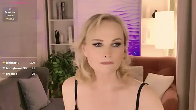 צ'אט XXX בשידור חי של Sandra_Kind