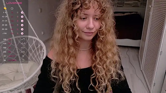 دردشة Milounee الجنسية المباشرة