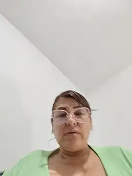 Chat +18 de AlexxiaaMat ao vivo