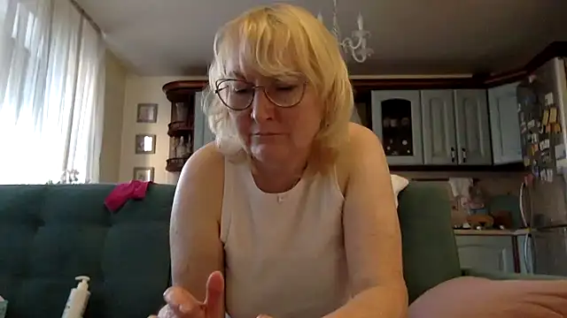 Zeyonan Live XXX chat