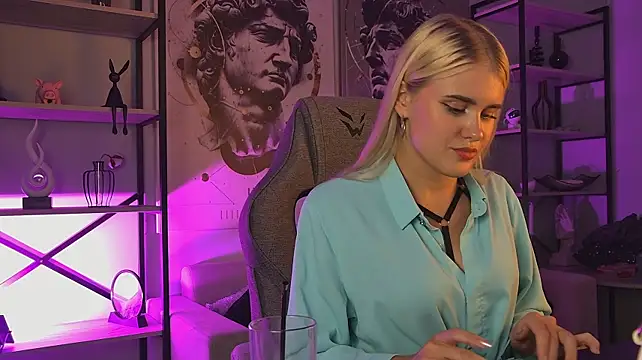 KattyWilde Live XXX-Chat