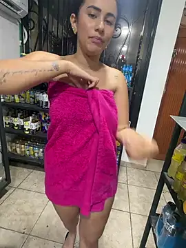 Chatroom XXX en direct de celeste_rousse01