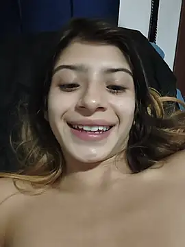 KratosAfroditacs Chat XXX in diretta