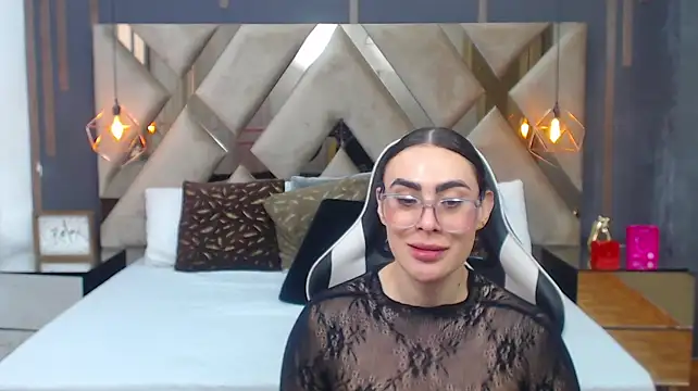 Chat +18 de MartinaaFit ao vivo