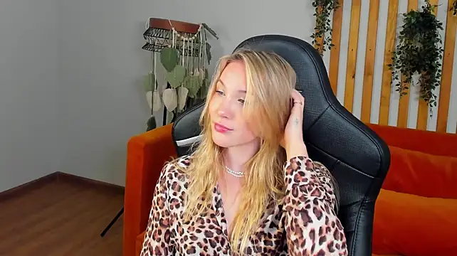 Chat XXX ao vivo de ElaraVoltage