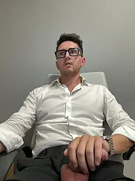 masterboss_ Live XXX Chat