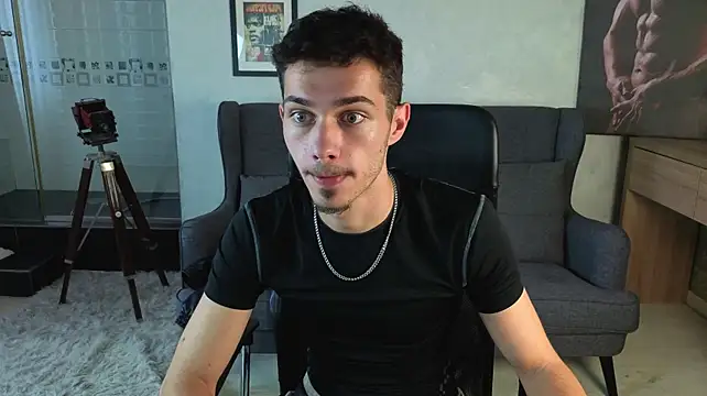Chatroom XXX en direct de KaydenDrew