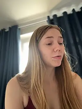 XXX chat uživo modela MilaMoone