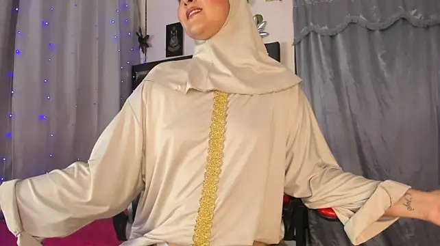 AishaAmin_ – Naživo XXX chat
