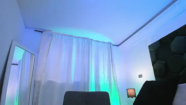 AllexJacob élő XXX-chatje
