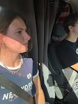 Chat XXX ao vivo de LillyFlowerson