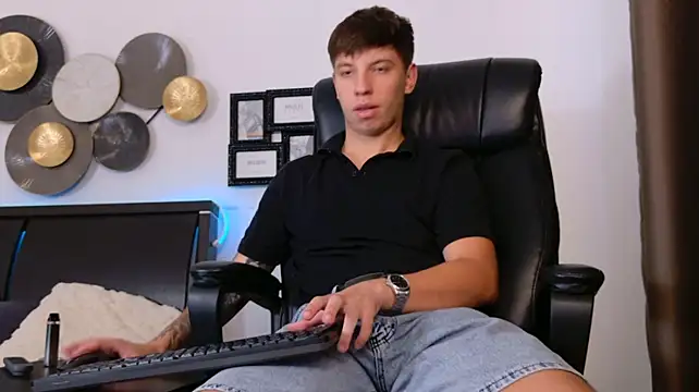 Онлайн чат XXX ThomasEdisonn